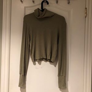 Aritzia cropped turtleneck